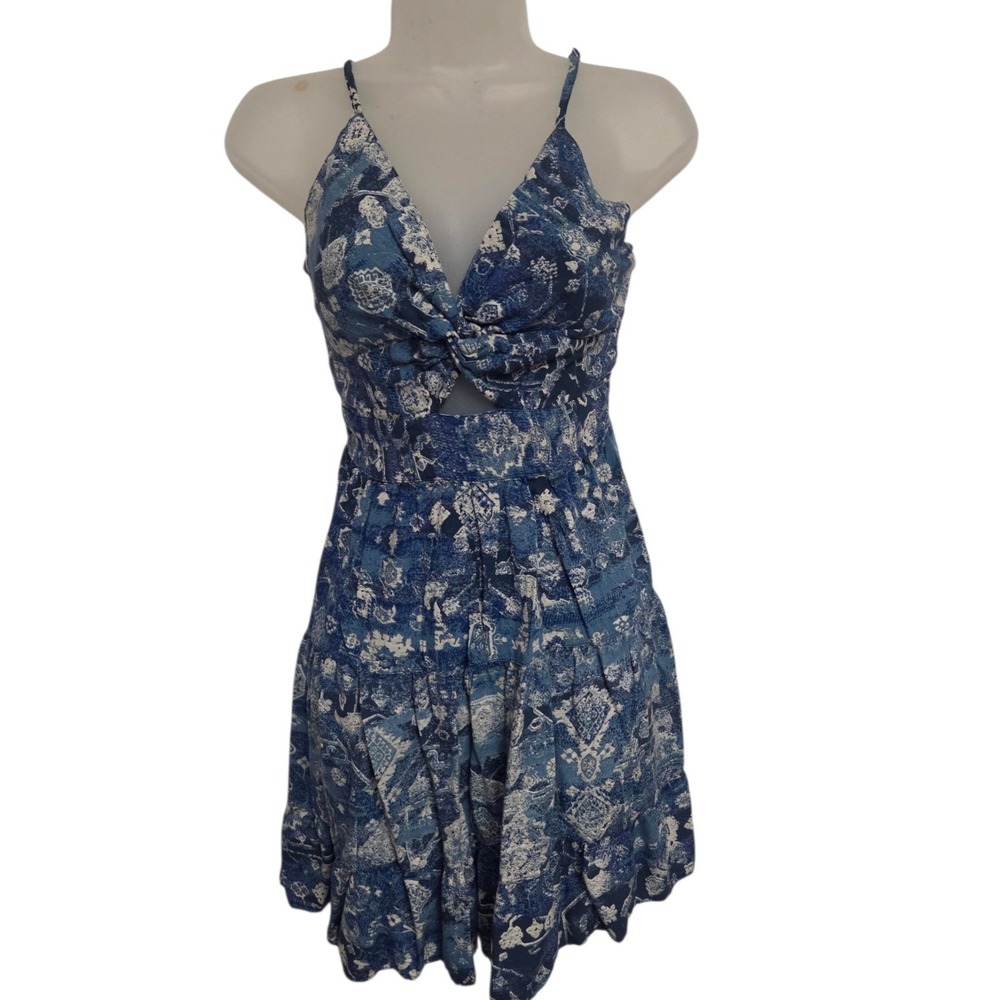 Angie Blue White Batik Print Mini Dress Cutout Smocked‎ Back Rayon Womens Medium
